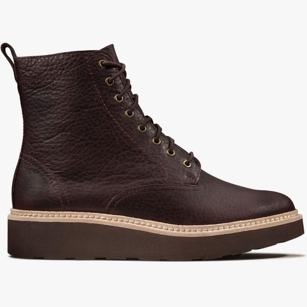Clark’s Black Leather Trace Pine Slip-On Boots